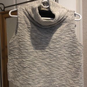 Eileen Fisher cropped Funnel neck sleeveless top